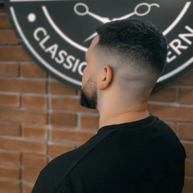 Fade logo gentlemen - Gentlemen Barber Shop Rzeszów Św. Kingi