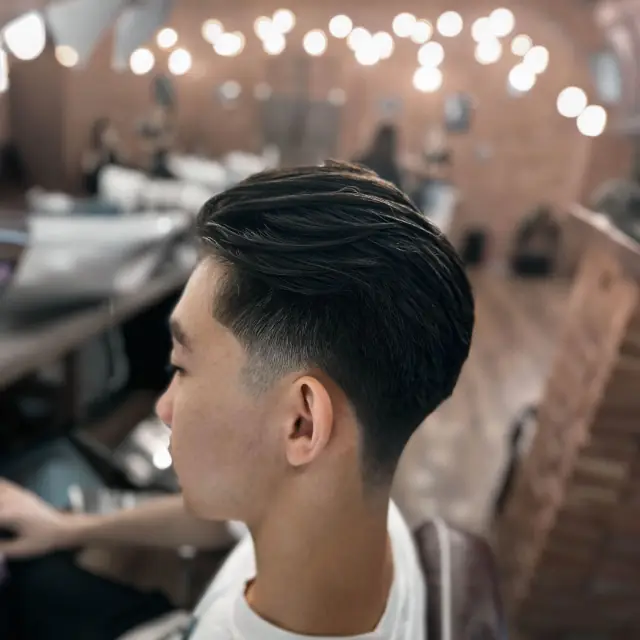 Pompadour fade - Gentlemen Barber Shop Rzeszów Św. Kingi