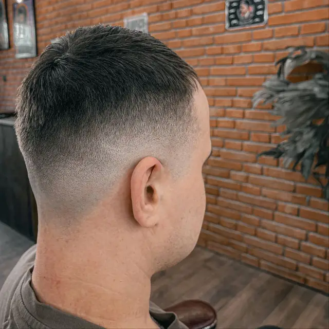 Skin fade tyl - Gentlemen Barber Shop Rzeszów Św. Kingi